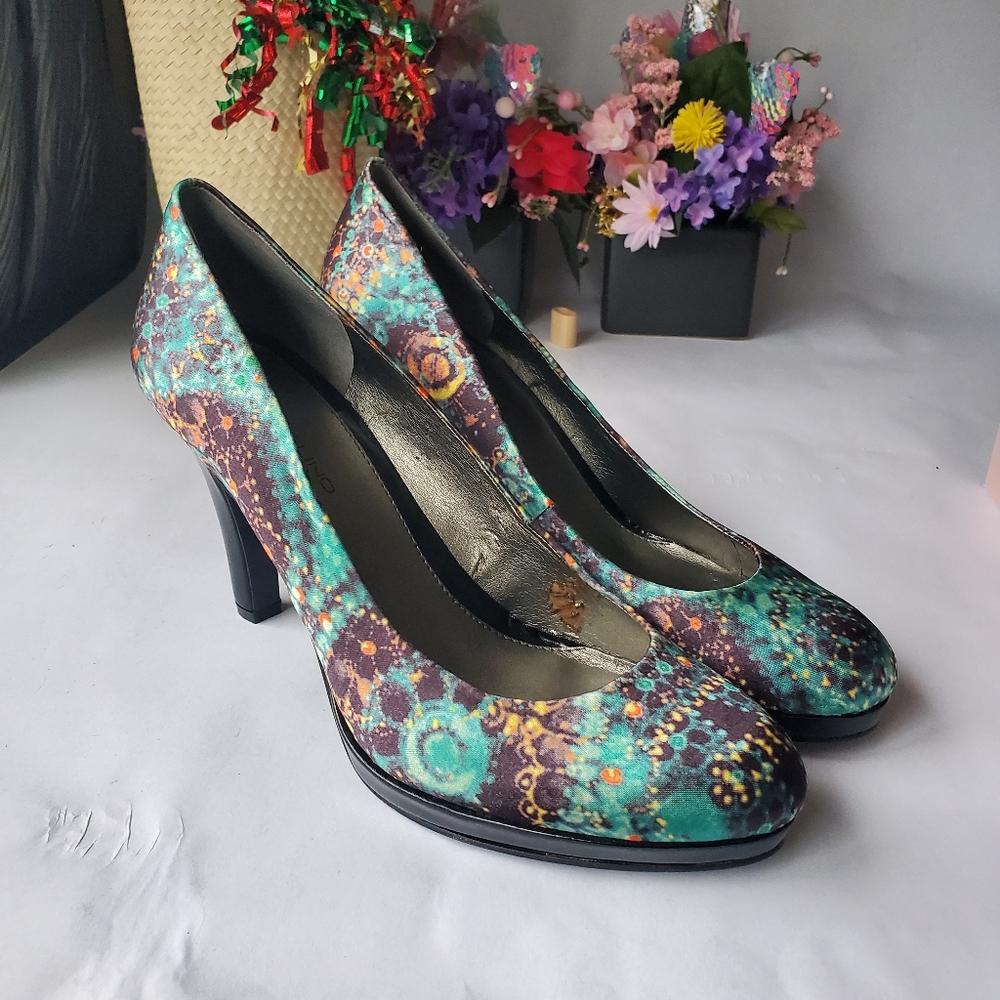 Bandolino pumps NWT